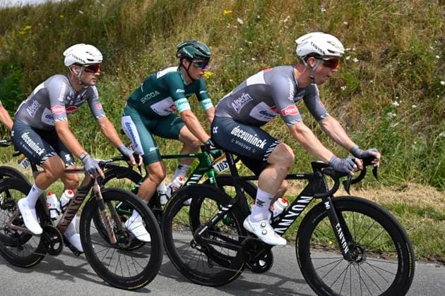 Tour de France 2025 Stage 3 DUINKERKE, FRANCE - JULY 07 : Groves Kaden (AUS) of Alpecin - Deceuninck, Philipsen Jasper (BEL) of Alpecin - Deceuninck, Vermeersch Gianni (BEL) of Alpecin - Deceuninck during stage 3 of the 112th edition of Tour de France an UCI World Tour 2.UWT cycling road race stage for Men Elite of 178 km with start in Valenciennes and finish in Duinkerke on July 7, 2025 in Duinkerke, France, 07 07 2025 ( Motordriver Kenny Verfaillie - Duinkerke France  Copyright: xJanxDexMeuleneirx