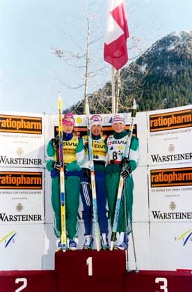 951210 Skidor, Världscupen, 10 km jaktstart, damer: Prispallen fr. v Jelena Välbe, Ryssland tvaa, Ljubov Jegorova, Ryssland etta och Larisa Lazutina, Ryssland trea. *** 951210 Skiing, World Cup, 10 km pursuit start, women Prize podium from left Jelena Välbe, Russia two, Ljubov Jegorova, Russia one and Larisa Lazutina, Russia three  Copyright: BILDBYRAN BB951210BB036