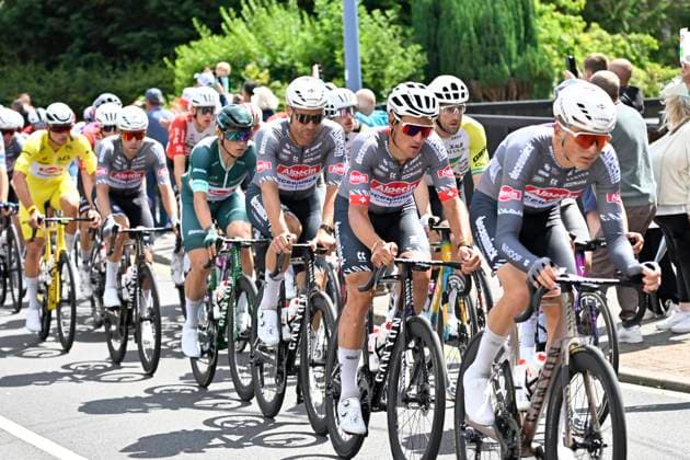 Tour de France 2025 Stage 3 DUINKERKE, FRANCE - JULY 07 : Philipsen Jasper (BEL) of Alpecin - Deceuninck and teammates during stage 3 of the 112th edition of Tour de France an UCI World Tour 2.UWT cycling road race stage for Men Elite of 178 km with start in Valenciennes and finish in Duinkerke on July 7, 2025 in Duinkerke, France, 07 07 2025 ( Motordriver Kenny Verfaillie - Duinkerke France  Copyright: xJanxDexMeuleneirx