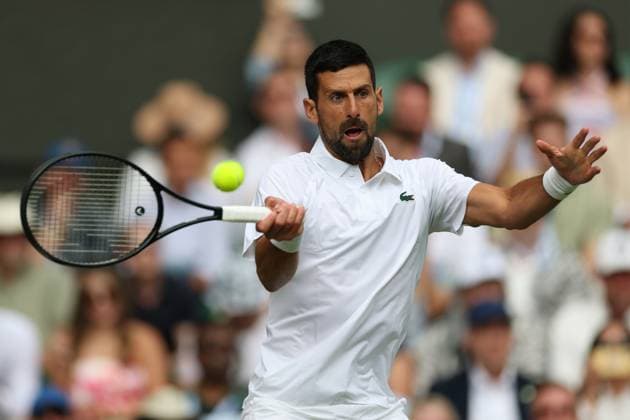 July 7, 2025, London, Celestynow, United Kingdom: NOVAK DJOKOVIC of Serbia during the match against A. De Minaur of Australia in the fourth round of Championships 2025 at Wimbledon AELTC in London. London United Kingdom - ZUMAc278 20250707_zsp_c278_038 Copyright: xMarcinxCholewinskix