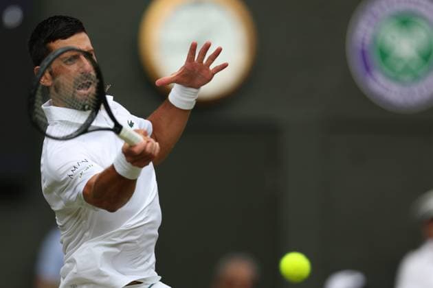 July 7, 2025, London, Celestynow, United Kingdom: NOVAK DJOKOVIC of Serbia during the match against A. De Minaur of Australia in the fourth round of Championships 2025 at Wimbledon AELTC in London. London United Kingdom - ZUMAc278 20250707_zsp_c278_044 Copyright: xMarcinxCholewinskix
