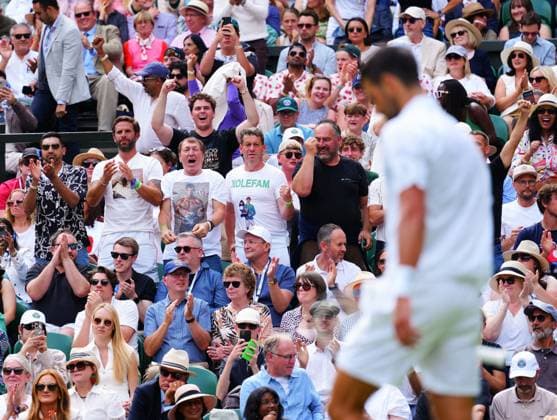 Novak Djokovic and fans during his fourth round match Wimbledon Tennis Championships, Day 8, The All England Lawn Tennis and Croquet Club, London, UK - 07 Jul 2025London The All England Lawn Tennis and United Kingdom  Copyright: xJavierxGarcia Shutterstockx 15387972an
