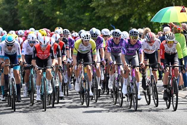 Tour de France 2025 Stage 3 DUINKERKE, FRANCE - JULY 07 : riders of Jayco Alula during stage 3 of the 112th edition of Tour de France an UCI World Tour 2.UWT cycling road race stage for Men Elite of 178 km with start in Valenciennes and finish in Duinkerke on July 7, 2025 in Duinkerke, France, 07 07 2025 ( Motordriver Kenny Verfaillie - Duinkerke France  Copyright: xJanxDexMeuleneirx