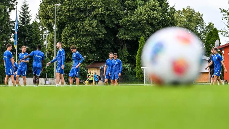 GER, 2 BL, 1 FC Magdeburg, training camp in Bad Wörishofen 07 07 2025, Stadion Am Unteren Hart, Bad Wörishofen, GER, 2 BL, 1 FC Magdeburg, training camp in Bad Wörishofen, in the picture a group of players nordphotoxGmbHx xHafner nph00200