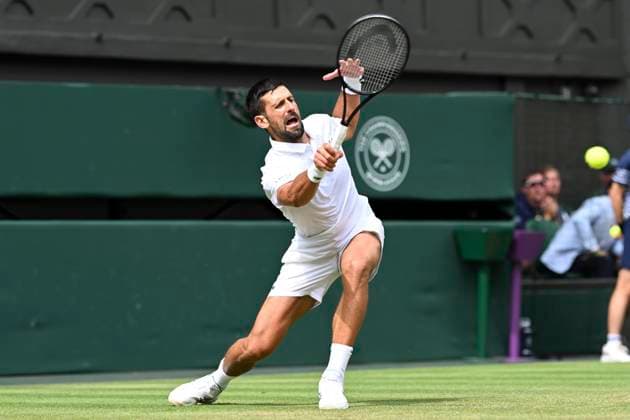 Novak Djokovic during his Wimbledon 2025 Men?s Singles Round of 16 tennis match against Alex de Minaur at the All England Tennis Club in London, England (Richard Callis SPP) Copyright: xRichardxCallis SPPx spp-en-RiCa-SPP25_rica_07jul25_21475