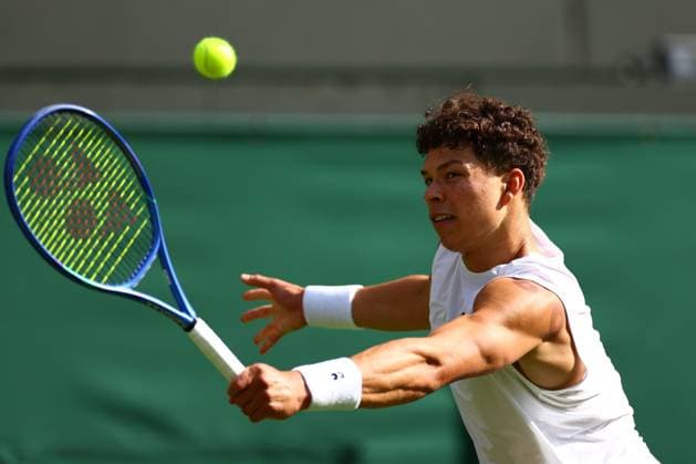 Ben Shelton during his Round of 16 Match Wimbledon Tennis Championships, Day 8, The All England Lawn Tennis and Croquet Club, London, UK - 07 Jul 2025London The All England Lawn Tennis and United Kingdom  Copyright: xJamesxMarsh Shutterstockx 15387973dd