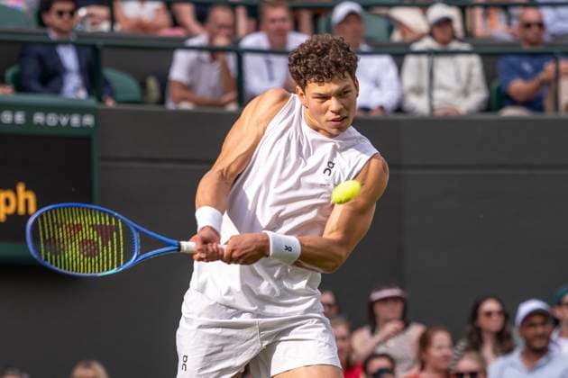 Ben Shelton during his Wimbledon 2025 Men?s Singles Round of 16 tennis match against Lorenzo Sonego at the All England Tennis Club in London, England (Richard Callis SPP) Copyright: xRichardxCallis SPPx spp-en-RiCa-SPP25_rica_07jul25_21816