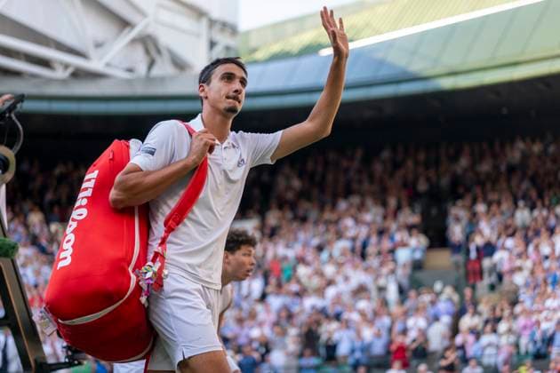 Lorenzo Sonego leaves after losing his Wimbledon 2025 Men™s Singles Round of 16 tennis match against Ben Shelton at the All England Tennis Club in London, England (Richard Callis SPP)  Copyright: xRichardxCallis SPPx spp-en-RiCa-SPP25_rica_07jul25_21821