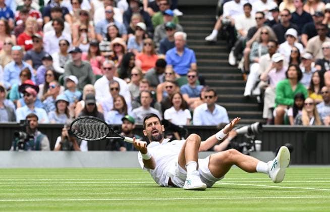 Wimbledon 2025 Day 8, Alex de Minaur v Novak Djokovic Wimbledon Championships 2025 Day 8, 07 07 25 Gentlemens Singles - Round of 16 Centre Court Alex de Minaur v Novak Djokovic Novak Djokovic in action.  Copyright: xMarcxAspland ThexTimesx NINTCHDBPICT001008243078