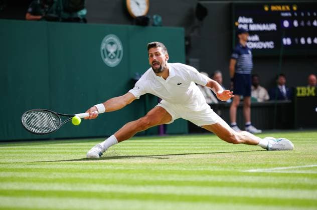 Wimbledon 2025 Day 8, Alex de Minaur v Novak Djokovic Wimbledon Championships 2025 Day 8, 07 07 25 Gentlemens Singles - Round of 16 Centre Court Alex de Minaur v Novak Djokovic Novak Djokovic in action.  Copyright: xMarcxAspland ThexTimesx NINTCHDBPICT001008255902