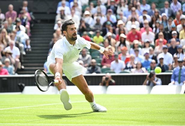 Wimbledon 2025 Day 8, Alex de Minaur v Novak Djokovic Wimbledon Championships 2025 Day 8, 07 07 25 Gentlemens Singles - Round of 16 Centre Court Alex de Minaur v Novak Djokovic Novak Djokovic in action.  Copyright: xMarcxAspland ThexTimesx NINTCHDBPICT001008256261