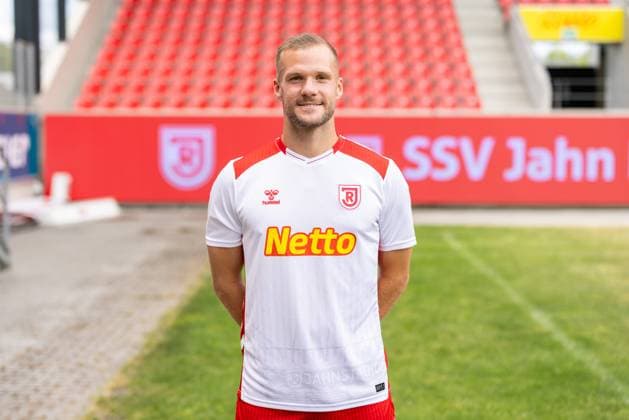 07.07.2025, Fussball, GER, Saison 2025 2026, 3.Liga,Pressetermin, SSV Jahn Regensburg Eric Hottmann, SSV Jahn Regensburg; 3. Liga, Portraittermin 2025 2026, DFL REGULATIONS PROHIBIT ANY USE OF PHOTOGRAPHS AS IMAGE SEQUENCES AND OR QUASI-VIDEO.