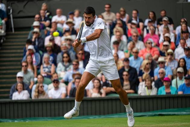 Tennis - Wimbledon Championship 2025 - Day 8 LONDON, ENGLAND - Monday, July 7, 2025: Novak Djokovic (SRB) during the Gentlemen s Singles 4th Round on Day Eight of The Championships Wimbledon 2025 at the All England Lawn Tennis and Croquet Club. Djokovic won 1-6, 6-4, 6-4, 6-4. (Photo by Kirsten Holst Propaganda) LONDON All England Lawn Tennis and Croquet Club GREATER LONDON ENGLAND  Copyright: xKirstenxHolstx 2025-07-07-004-Wimbledon_2025_Day_8