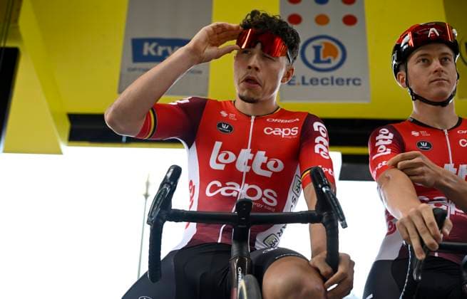 Tour de France 2025 Stage 4 ROUEN, FRANCE - JULY 08 : De Lie Arnaud (BEL) of Lotto during stage 4 of the 112th edition of Tour de France an UCI World Tour 2.UWT cycling road race stage for Men Elite of 173 km with start in Amiens Metropole and finish in Rouen on July 8, 2025 in Rouen, France, 08 07 2025 ( Motordriver Kenny Verfaillie - Rouen France  Copyright: xJanxDexMeuleneirx