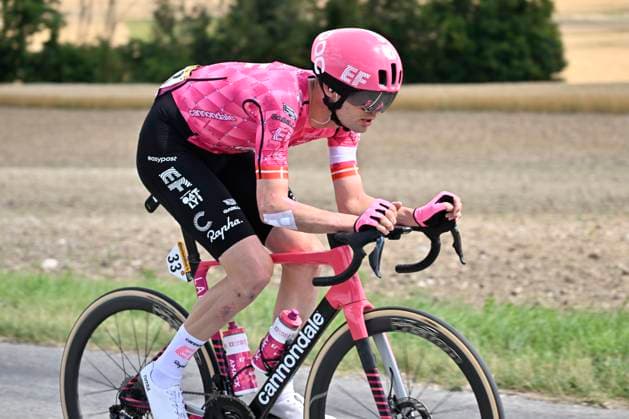 Tour de France 2025 Stage 4 ROUEN, FRANCE - JULY 08 : Asgreen Kasper (DEN) of EF Education - Easypost during stage 4 of the 112th edition of Tour de France an UCI World Tour 2.UWT cycling road race stage for Men Elite of 173 km with start in Amiens Metropole and finish in Rouen on July 8, 2025 in Rouen, France, 08 07 2025 ( Motordriver Kenny Verfaillie - Rouen France  Copyright: xJanxDexMeuleneirx
