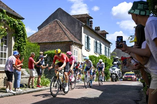 The breakaway group pictured during the fourth stage of the 2025 Tour de France cycling, Amien Metropole - Rouen (173 km), on Tuesday 08 July 2025 in France. The 112th edition of the Tour de France starts on Saturday 5 July in Lille, France, and will finish in Paris, France on the 27th of July. POOLxJANxDExMEULENEIR  x128688966x