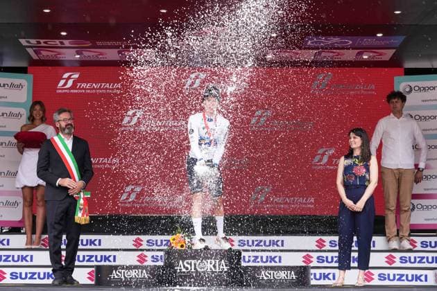 Team Sd Worx - Protime™s Wiebes Lorena celebrates his victory on the podium after winning the during the 3rd stage of the Giro d™Italia Women, from Vezza d™Oglio to Trento, Italy Tuesday, July 08, 2025. - cycling .  Copyright: xMassimoxPaolone Lapressex
