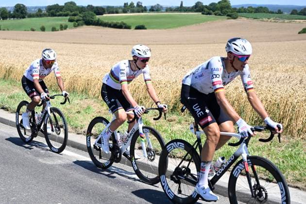 Tour de France 2025 Stage 4 ROUEN, FRANCE - JULY 08 : Politt Nils (GER) of UAE Team Emirates, Pogacar Tadej (SLO) of UAE Team Emirates during stage 4 of the 112th edition of Tour de France an UCI World Tour 2.UWT cycling road race stage for Men Elite of 173 km with start in Amiens Metropole and finish in Rouen on July 8, 2025 in Rouen, France, 08 07 2025 ( Motordriver Kenny Verfaillie - Rouen France  Copyright: xJanxDexMeuleneirx
