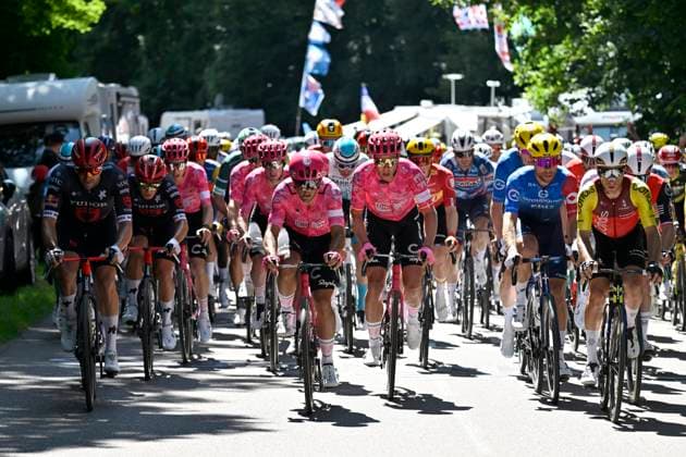 Tour de France 2025 Stage 4 ROUEN, FRANCE - JULY 08 : illustration picture peloton during stage 4 of the 112th edition of Tour de France an UCI World Tour 2.UWT cycling road race stage for Men Elite of 173 km with start in Amiens Metropole and finish in Rouen on July 8, 2025 in Rouen, France, 08 07 2025 ( Motordriver Kenny Verfaillie - Rouen France  Copyright: xJanxDexMeuleneirx