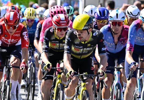 Tour de France 2025 Stage 4 ROUEN, FRANCE - JULY 08 : Campenaerts Victor (BEL) of Team Visma Lease a Bike, Vingegaard Jonas (DEN) of Team Visma Lease a Bike during stage 4 of the 112th edition of Tour de France an UCI World Tour 2.UWT cycling road race stage for Men Elite of 173 km with start in Amiens Metropole and finish in Rouen on July 8, 2025 in Rouen, France, 08 07 2025 ( Motordriver Kenny Verfaillie - Rouen France  Copyright: xJanxDexMeuleneirx