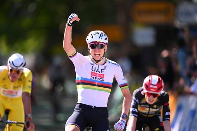 Tour de France 2025 Stage 4 ROUEN, FRANCE - JULY 08 : Pogacar Tadej (SLO) of UAE Team Emirates wins, second place for Van der Poel Mathieu (NED) of Alpecin - Deceuninck, third place for Vingegaard Jonas (DEN) of Team Visma Lease a Bike during stage 4 of the 112th edition of Tour de France an UCI World Tour 2.UWT cycling road race stage for Men Elite of 173 km with start in Amiens Metropole and finish in Rouen on July 8, 2025 in Rouen, France, 08 07 2025 ( Motordriver Kenny Verfaillie - Rouen France  Copyright: xVincentxKalutx
