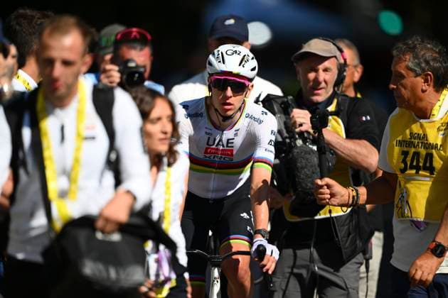 Tour de France 2025 Stage 4 ROUEN, FRANCE - JULY 08 : Pogacar Tadej (SLO) of UAE Team Emirates wins stage 4 of the 112th edition of Tour de France an UCI World Tour 2.UWT cycling road race stage for Men Elite of 173 km with start in Amiens Metropole and finish in Rouen on July 8, 2025 in Rouen, France, 08 07 2025 ( Motordriver Kenny Verfaillie - Rouen France  Copyright: xVincentxKalutx