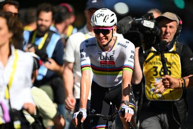 Tour de France 2025 Stage 4 ROUEN, FRANCE - JULY 08 : Pogacar Tadej (SLO) of UAE Team Emirates wins stage 4 of the 112th edition of Tour de France an UCI World Tour 2.UWT cycling road race stage for Men Elite of 173 km with start in Amiens Metropole and finish in Rouen on July 8, 2025 in Rouen, France, 08 07 2025 ( Motordriver Kenny Verfaillie - Rouen France  Copyright: xVincentxKalutx