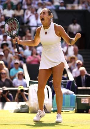 Aryna Sabalenka celebrates victory in her quarter final match Wimbledon Tennis Championships, Day 9, The All England Lawn Tennis and Croquet Club, London, UK - 08 Jul 2025London The All England Lawn Tennis and United Kingdom  Copyright: xEllaxLing Shutterstockx 15389337ct