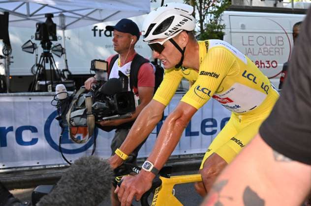Tour de France 2025 Stage 4 ROUEN, FRANCE - JULY 08 : Van der Poel Mathieu (NED) of Alpecin - Deceuninck after stage 4 of the 112th edition of Tour de France an UCI World Tour 2.UWT cycling road race stage for Men Elite of 173 km with start in Amiens Metropole and finish in Rouen on July 8, 2025 in Rouen, France, 08 07 2025 ( Motordriver Kenny Verfaillie - Rouen France  Copyright: xSzymonxGruchalskix