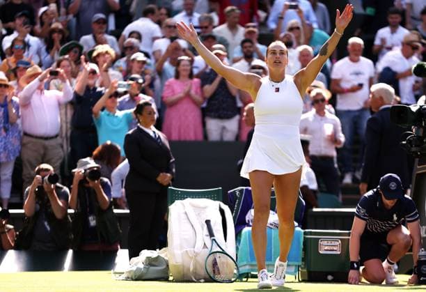 Aryna Sabalenka celebrates victory in her quarter final match Wimbledon Tennis Championships, Day 9, The All England Lawn Tennis and Croquet Club, London, UK - 08 Jul 2025London The All England Lawn Tennis and United Kingdom  Copyright: xEllaxLing Shutterstockx 15389337cw