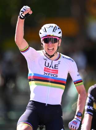 Tour de France 2025 Stage 4 ROUEN, FRANCE - JULY 08 : Pogacar Tadej (SLO) of UAE Team Emirates wins, second place for Van der Poel Mathieu (NED) of Alpecin - Deceuninck, third place for Vingegaard Jonas (DEN) of Team Visma Lease a Bike during stage 4 of the 112th edition of Tour de France an UCI World Tour 2.UWT cycling road race stage for Men Elite of 173 km with start in Amiens Metropole and finish in Rouen on July 8, 2025 in Rouen, France, 08 07 2025 ( Motordriver Kenny Verfaillie - Rouen France  Copyright: xVincentxKalutx