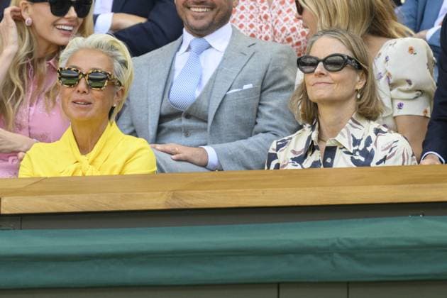 Wimbledon Tennis Championships - Day 9 LONDON, UNITED KINGDOM - July 8: Jodie Foster and Patti Rockenwagner watch tennis from the Royal Box during the ninth day of the 2025 Wimbledon Championships at The All England Lawn Tennis and Croquet Club in Wimbledon on July 8, 2025, in London, England Ray Tang Anadolu London United Kingdom. Editorial use only. Please get in touch for any other usage.  Copyright: x2025xAnadoluxRayxTangx