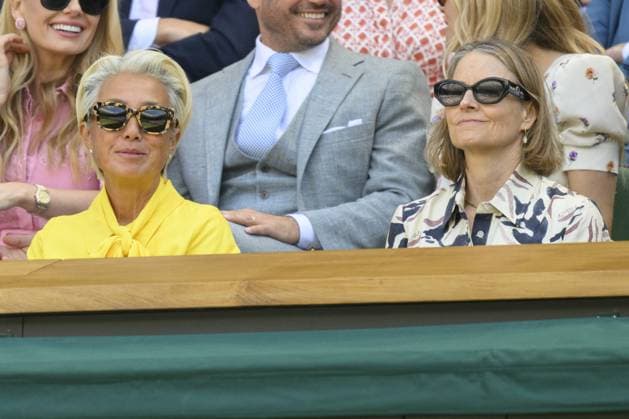 Wimbledon Tennis Championships - Day 9 LONDON, UNITED KINGDOM - July 8: Jodie Foster and Patti Rockenwagner watch tennis from the Royal Box during the ninth day of the 2025 Wimbledon Championships at The All England Lawn Tennis and Croquet Club in Wimbledon on July 8, 2025, in London, England Ray Tang Anadolu London United Kingdom. Editorial use only. Please get in touch for any other usage.  Copyright: x2025xAnadoluxRayxTangx