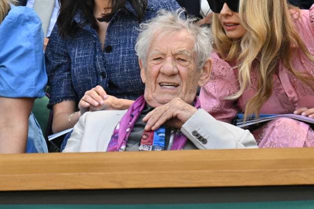Wimbledon Tennis Championships - Day 9 LONDON, UNITED KINGDOM - July 8: Sir Ian McKellen watches tennis from the Royal Box during the ninth day of the 2025 Wimbledon Championships at The All England Lawn Tennis and Croquet Club in Wimbledon on July 8, 2025, in London, England Ray Tang Anadolu London United Kingdom. Editorial use only. Please get in touch for any other usage.  Copyright: x2025xAnadoluxRayxTangx