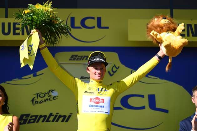 Tour de France 2025 Stage 4 ROUEN, FRANCE - JULY 08 : Van der Poel Mathieu (NED) of Alpecin - Deceuninck pictured with the yellow jersey during the podium ceremony of stage 4 of the 112th edition of Tour de France an UCI World Tour 2.UWT cycling road race stage for Men Elite of 173 km with start in Amiens Metropole and finish in Rouen on July 8, 2025 in Rouen, France, 08 07 2025 ( Motordriver Kenny Verfaillie - Rouen France  Copyright: xVincentxKalutx