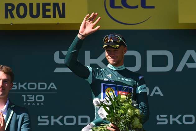 Tour de France 2025 Stage 4 ROUEN, FRANCE - JULY 08 : Milan Jonathan (ITA) of Lidl - Trek pictured with the green jersey during the podium ceremony of stage 4 of the 112th edition of Tour de France an UCI World Tour 2.UWT cycling road race stage for Men Elite of 173 km with start in Amiens Metropole and finish in Rouen on July 8, 2025 in Rouen, France, 08 07 2025 ( Motordriver Kenny Verfaillie - Rouen France  Copyright: xVincentxKalutx