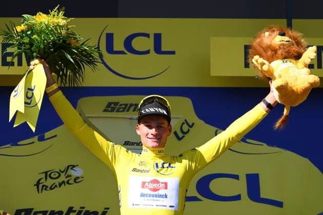 Tour de France 2025 Stage 4 ROUEN, FRANCE - JULY 08 : Van der Poel Mathieu (NED) of Alpecin - Deceuninck pictured with the yellow jersey during the podium ceremony of stage 4 of the 112th edition of Tour de France an UCI World Tour 2.UWT cycling road race stage for Men Elite of 173 km with start in Amiens Metropole and finish in Rouen on July 8, 2025 in Rouen, France, 08 07 2025 ( Motordriver Kenny Verfaillie - Rouen France  Copyright: xVincentxKalutx