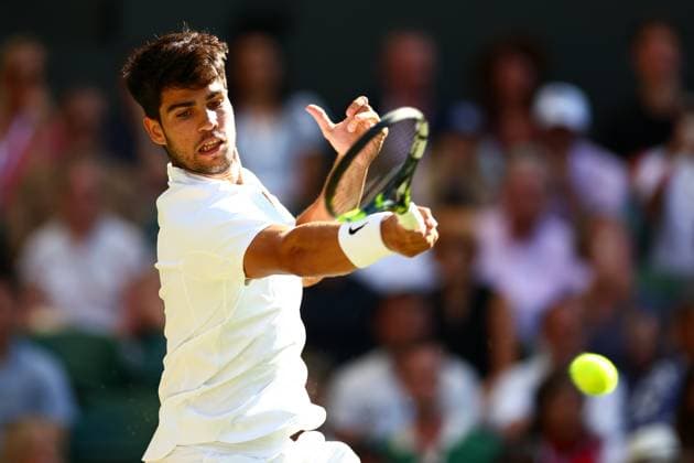 Carlos Alcaraz during his quarter final match Wimbledon Tennis Championships, Day 9, The All England Lawn Tennis and Croquet Club, London, UK - 08 Jul 2025London The All England Lawn Tennis and United Kingdom  Copyright: xJamesxMarsh Shutterstockx 15389336fi