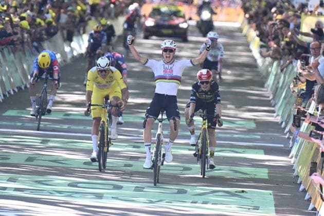 08-07-2025 Tour De France; Tappa 04 Amiens - Rouen; 2025, Uae Team Emirates - Xrg; 2025, Alpecin - Deceuninck; 2025, Visma - Lease A Bike; Pogacar, Tadej; Van Der Poel, Mathieu; Rouen; 