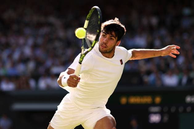 Carlos Alcaraz during his quarter final match Wimbledon Tennis Championships, Day 9, The All England Lawn Tennis and Croquet Club, London, UK - 08 Jul 2025London The All England Lawn Tennis and United Kingdom  Copyright: xEllaxLing Shutterstockx 15389337dr