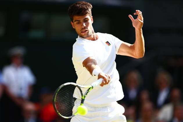 Carlos Alcaraz during his quarter final match Wimbledon Tennis Championships, Day 9, The All England Lawn Tennis and Croquet Club, London, UK - 08 Jul 2025London The All England Lawn Tennis and United Kingdom  Copyright: xJamesxMarsh Shutterstockx 15389336fs
