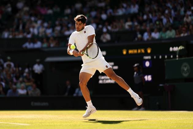 Carlos Alcaraz during his quarter final match Wimbledon Tennis Championships, Day 9, The All England Lawn Tennis and Croquet Club, London, UK - 08 Jul 2025London The All England Lawn Tennis and United Kingdom  Copyright: xEllaxLing Shutterstockx 15389337ei