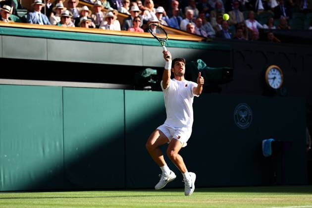 Carlos Alcaraz during his quarter final match Wimbledon Tennis Championships, Day 9, The All England Lawn Tennis and Croquet Club, London, UK - 08 Jul 2025London The All England Lawn Tennis and United Kingdom  Copyright: xJamesxMarsh Shutterstockx 15389336go