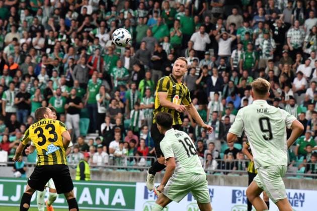 Ljubljana, Slovenia, July 8th 2025: Egor Sorokin of Kairat Almaty (C) in action against Marko Brest of Olimpija Ljubljana (CD) during the UEFA Champions League, First qualifying round, 1st leg, match between Olimpija Ljubljana and Kairat Almaty at Stadium Stozice, Ljubljana, Slovenia. (Natasa Kupljenik SPP) Copyright: xNatasaxKupljenikx xSPPx spp-en-NaKuSp-NNS_3509