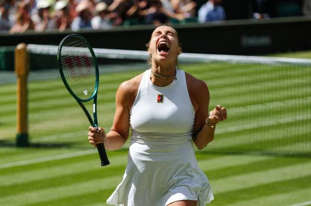 Wimbledon 2025 Day 9 Aryna Sabalenka v Laura Siegemund Wimbledon Championships 2025 Day 9, 08 07 25 Ladies’ Singles - Quarter Final Centre Court Aryna Sabalenka v Laura Siegemund Aryna Sabalenka celebrates winning the second set  Copyright: xMarcxAspland ThexTimesx NINTCHDBPICT001008468709