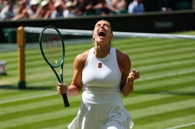Wimbledon 2025 Day 9 Aryna Sabalenka v Laura Siegemund Wimbledon Championships 2025 Day 9, 08 07 25 Ladies’ Singles - Quarter Final Centre Court Aryna Sabalenka v Laura Siegemund Aryna Sabalenka celebrates winning the second set  Copyright: xMarcxAspland ThexTimesx NINTCHDBPICT001008468712