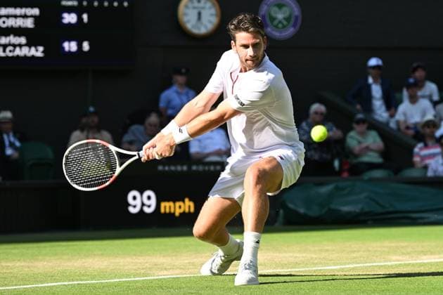 Wimbledon Tennis Championships - Day 9 LONDON, UNITED KINGDOM - JULY 08: Cameron Norrie of Great Britain plays in the Men’s singles quarter-finals match against Carlos Alcaraz of Spain (not seen) during day nine of The Championships Wimbledon 2025 at All England Lawn Tennis and Croquet Club on July 08, 2025 in London, England. Ray Tang Anadolu London United Kingdom. Editorial use only. Please get in touch for any other usage.  Copyright: x2025xAnadoluxRayxTangx