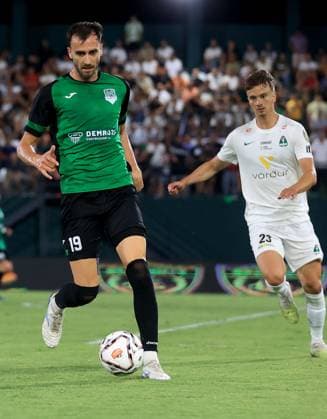 08.07.2025 Rrogozhine(Albania) KF Egnatia-Breidablik Kopavogur Champion s league first qualifyng round men s football Arbenit Xhemajli (L) Egnatia ,Kristofer Kristinsson(C) Breidablik goaleeper oto: