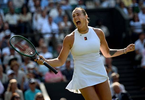 (250709) -- LONDON, July 9, 2025 -- Aryna Sabalenka celebrates after winning the women s singles quarterfinal match between Aryna Sabalenka of Belarus and Laura Siegemund of Germany at the Wimbledon Tennis Championships in London, Britain, July 8, 2025. ) (SP)BRITAIN-LONDON-TENNIS-WIMBLEDON-WOMEN S SINGLES LixYing 