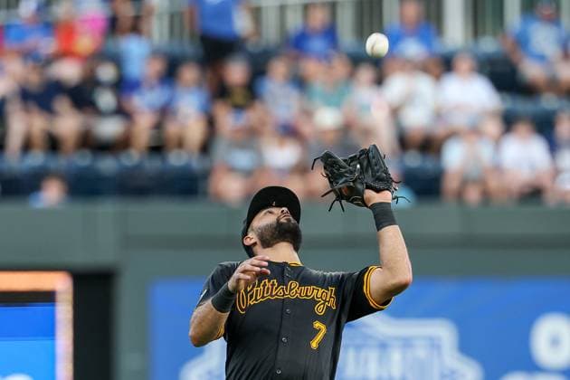 July 8, 2025: Pittsburgh Pirates shortstop Isiah Kiner Falefa (7) catches a fly ball for an out on Kansas City Royals third baseman Maikel Garcia (11) during the seventh inning at Kauffman Stadium in Kansas City, MO. CSM Kansas City United States of America - ZUMAc04_ 20250708_zma_c04_065 Copyright: xDavidxSmithx